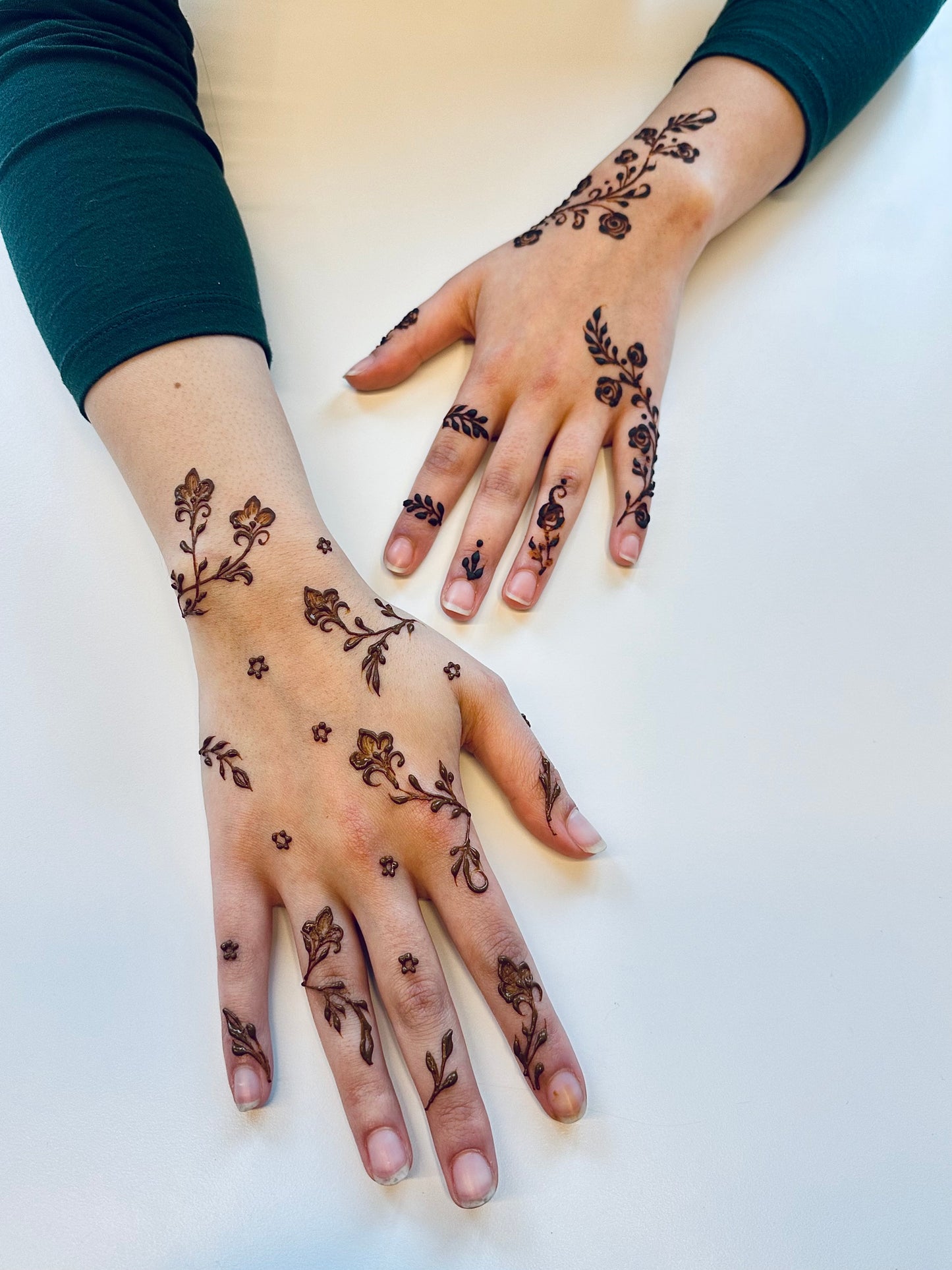 Medium Henna (design) Appointment
