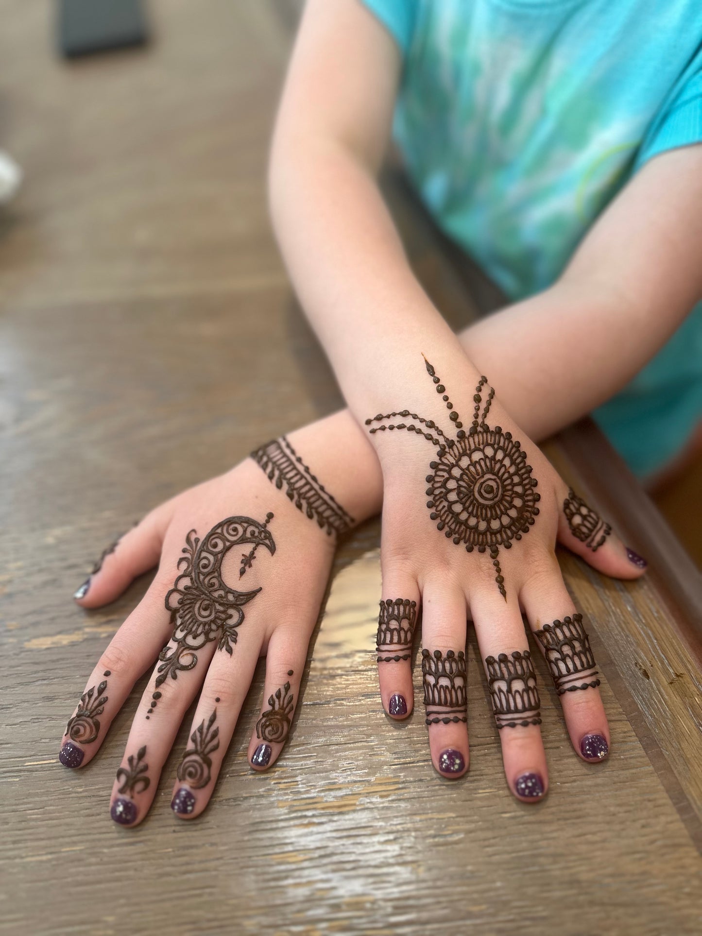 Medium Henna (design) Appointment