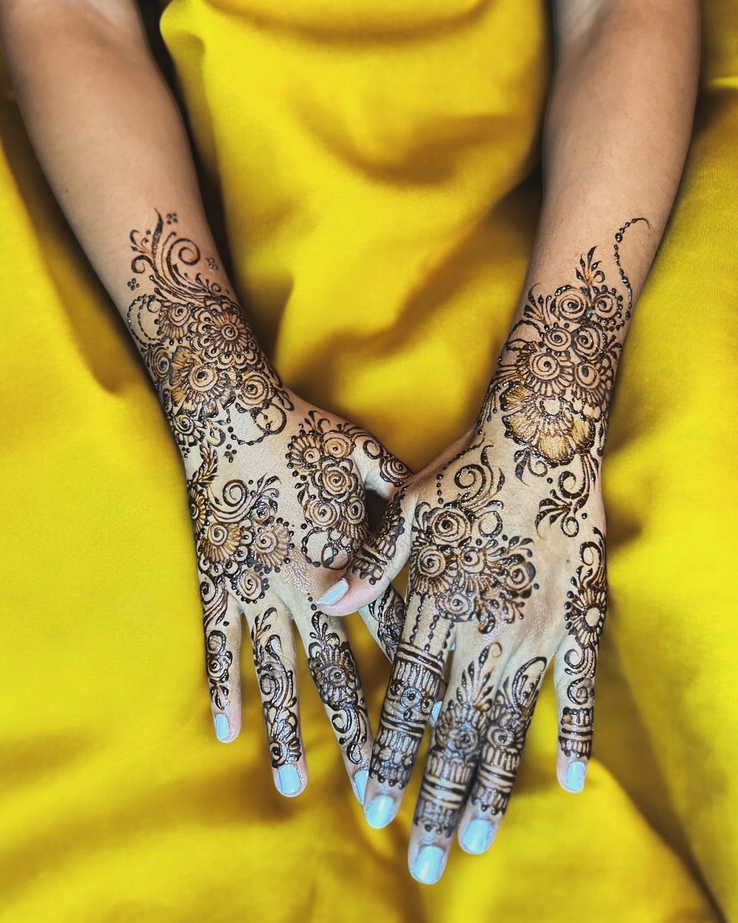 Large Henna (design) Appointment