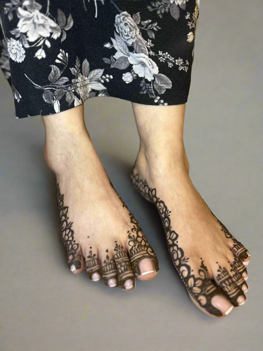 Simple Feet Henna Appointment