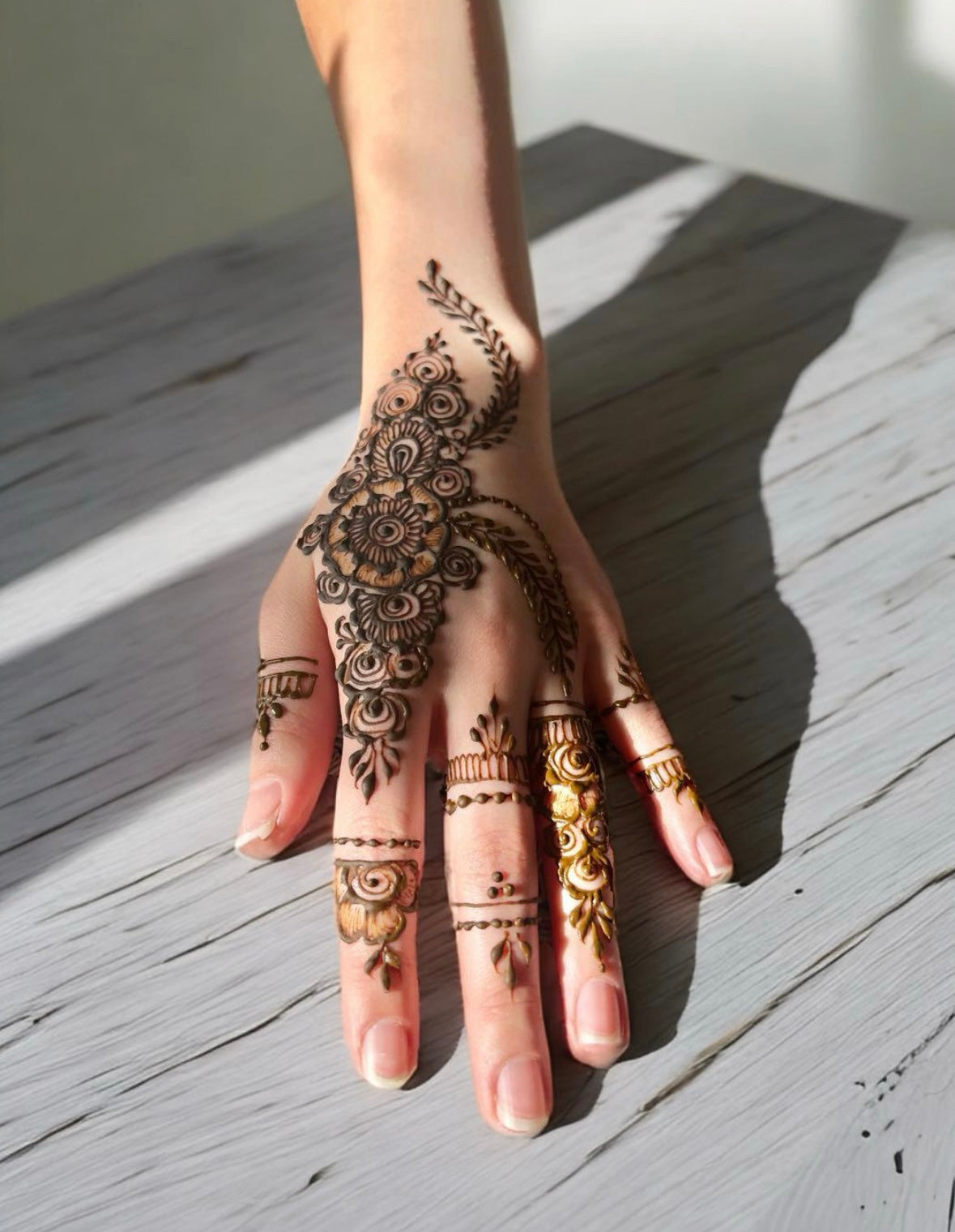 Medium Henna (design) Appointment